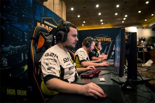 不仅是因为 不仅是因为