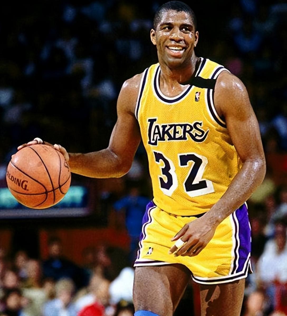 東隊正逐漸 東隊正逐漸