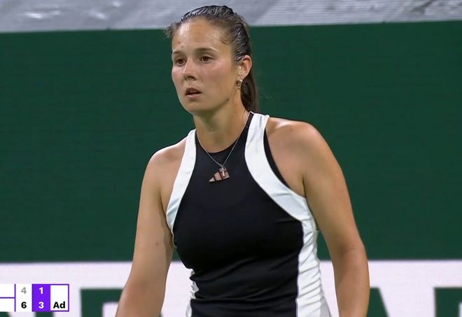 更衣室里 更衣室里