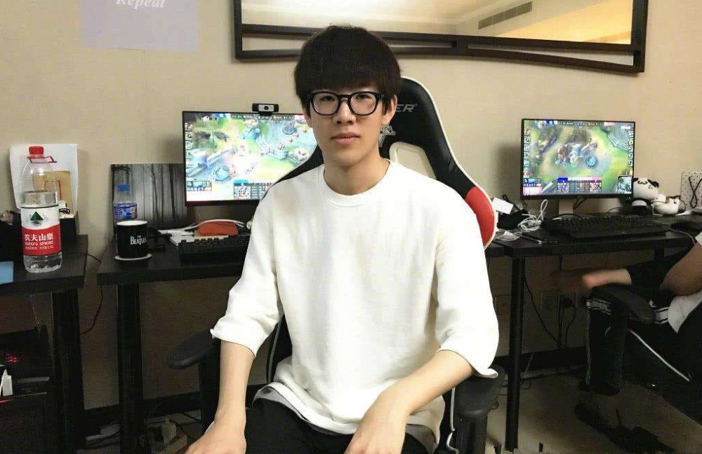 TT